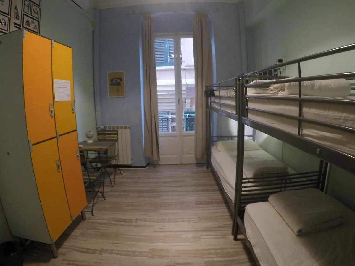 Victoria House Hostel Genoa 0*,  Italy