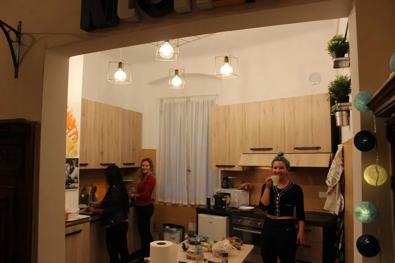 Victoria House Hostel Genova Italia