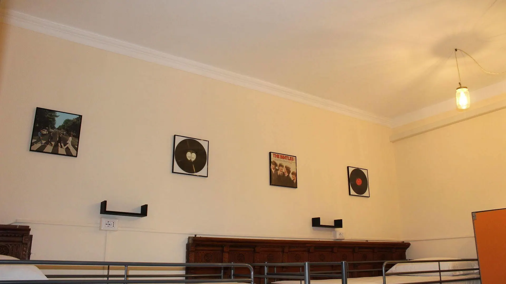 Victoria House Hostel Genoa 0*,  Italy