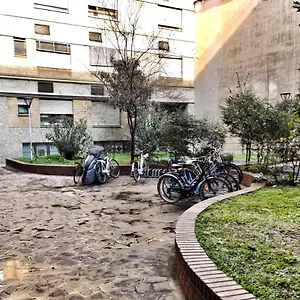 https://e-milan-rooms-zona-tortona.it-lombardy.com