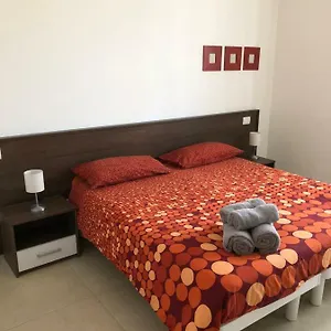 https://appartamenti-vespucci-16.hotelinveneto.com